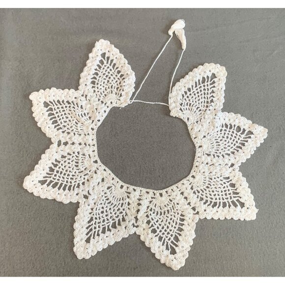 Vintage Handmade Crochet Lace Collar - Picture 12 of 15
